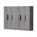 Elise Closet